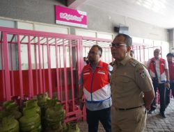 Pastikan Stok LPG 3 Kg Aman, Pemkot Makassar bersama Pertamina Lakukan Tinjauan ke Pangkalan dan Sidak ke Usaha Laundry dan Cafe