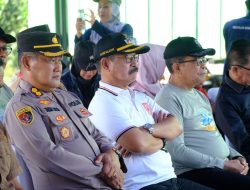 Pulihkan Lahan Kritis, Pemkab Gowa Tanam 1.000 Pohon di Parangloe