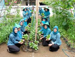 Harganas 2024, Karaeng Kio-Priska Adnan Terima Penghargaan Manggala Karya Kencana 