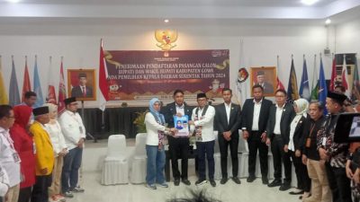 Mendaftar ke KPU Gowa, Aura-Irmawati dan HT-DM Pamer Kekuatan Massa