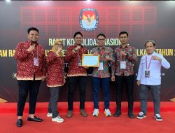 KPU Gowa Terima Penghargaan Nilai Tertinggi Indeks Partisipasi Pemilih dari KPU RI