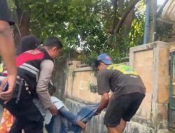 Personel Samapta Polres Gowa Bantu Ibu Hamil yang Alami Kecelakaan Tunggal