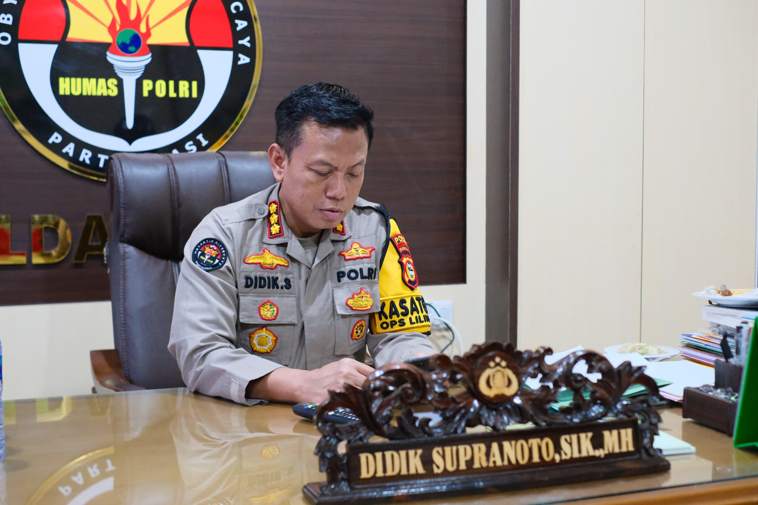 Kabid Humas Polda Sulsel, Kombes Pol. Didik Supranoto menyampaikan bahwa kegiatan tersebut merupakan bagian dari Operasi Penyakit Masyarakat (Pekat) 2025 yang digelar oleh Direktorat Reserse Kriminal Umum (Ditreskrimum) Polda Sulsel.
