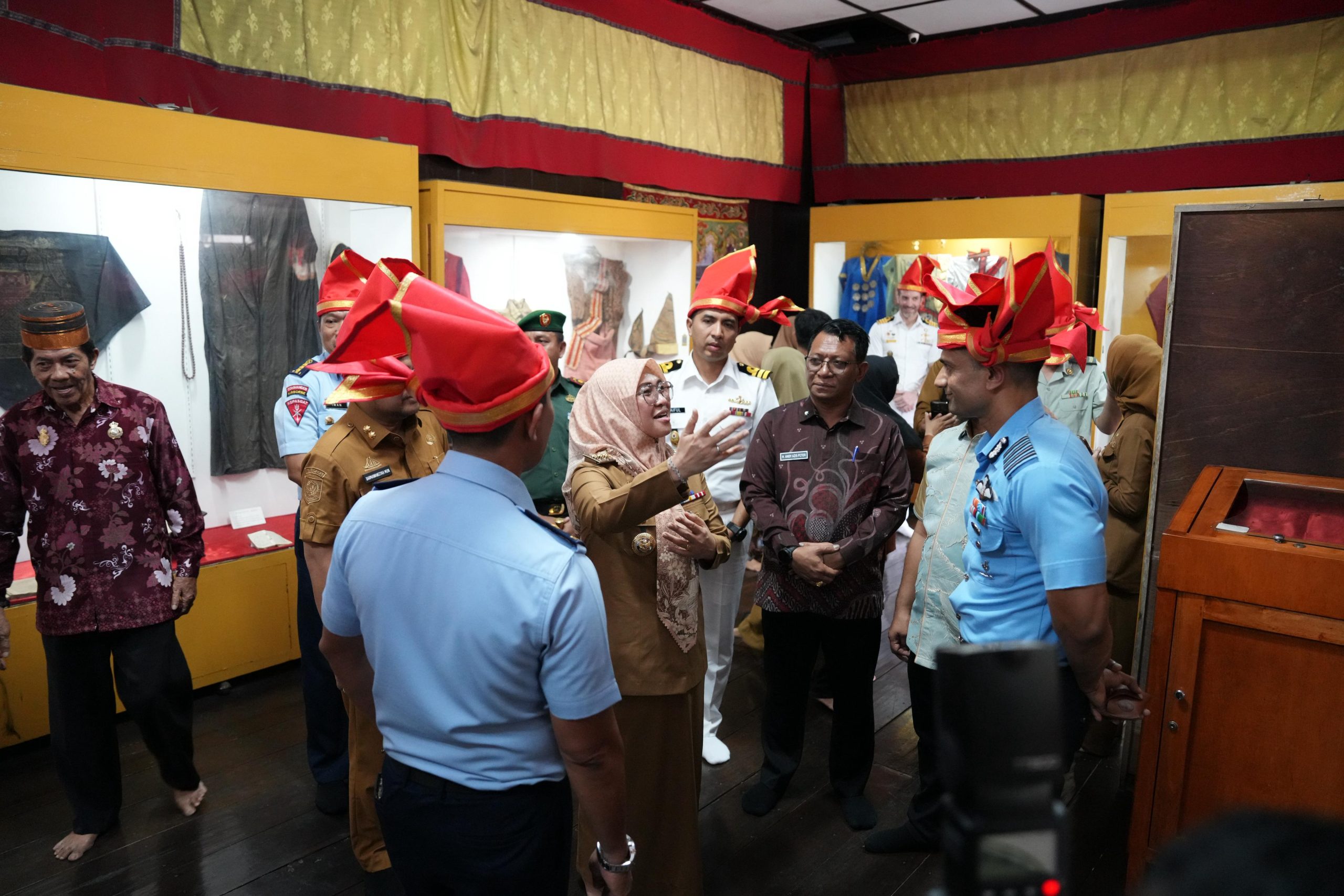 Bupati Gowa, Sitti Husniah Talenrang, memperkenalkan nilai budaya lokal sebagai landasan kehidupan masyarakat dalam membangun hubungan yang setara dan saling menghargai.