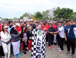 Lepas Peserta Jalan Santai, Bupati Gowa Harap Tingkatkan Kebersamaan dan Persatuan