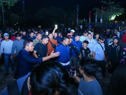 Gubernur Sulsel Temui Massa Aksi, Imbau Masyarakat Menahan Diri dan Menjaga Sulsel