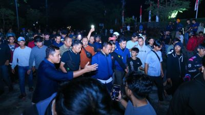 Gubernur Sulsel Temui Massa Aksi, Imbau Masyarakat Menahan Diri dan Menjaga Sulsel