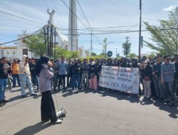 Kapolres Gowa Turun Langsung Amankan Unjuk Rasa di DPRD Gowa