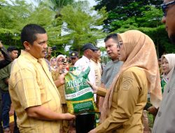 Pemkab Gowa Komitmen Perkuat Ketahanan Pangan dan Produktivitas Pertanian, Luncurkan dan Salurkan Program Mandiri Benih 2025