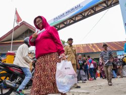 Pertamina Patra Niaga Regional Sulawesi Distribusikan 1.000 Paket Sembako Bersubsidi untuk Warga Kendari